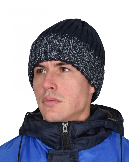 Шапка трикотажная СИРИУС Юка с утеплителем Тинсулейт темно-синяя с СВ-элементами