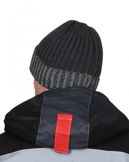 Шапка трикотажная СИРИУС Юка с утеплителем Тинсулейт темно-серая с СВ-элементами