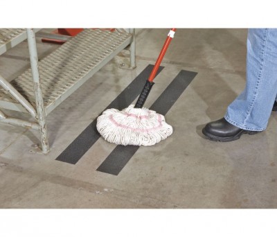 Лента противоскользящая универсальная 50 мм х 18,3 м черная