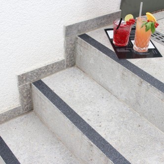 Лента противоскользящая блестящая Glitter Grip 50 мм х 18,3 м черная с вкраплениями