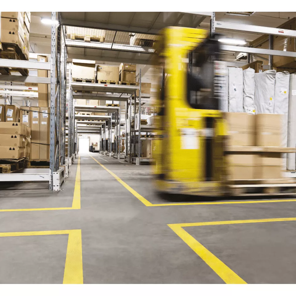 Лента ПВХ для разметки и маркировки 50 мм х 33 м желтая 150 мкр