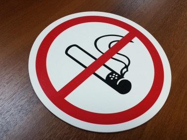 Знак напольный противоскользящий «Курение запрещено», круг 400 мм