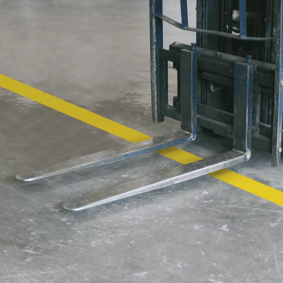 Лента ПВХ для разметки и маркировки 50 мм х 33 м желтая 190 мкр