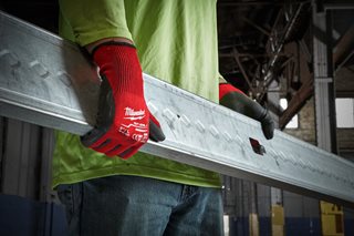 Перчатки с нитрильным покрытием MILWAUKEE CUT LEVEL уровень 3/C