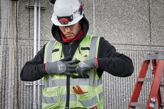 Перчатки с нитрильным покрытием MILWAUKEE WINTER CUT LEVEL уровень 5/E утепленные