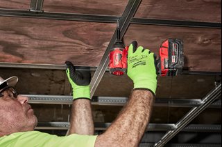 Перчатки с нитриловым покрытием MILWAUKEE HI-VIS CUT LEVEL уровень 3/C